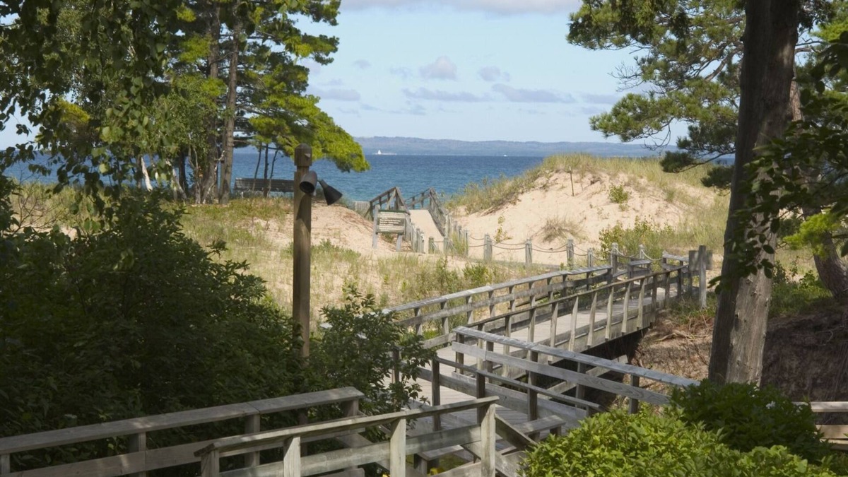 Glen Arbor Condo | Recently updated condo with granite, marble and stainless steel appliances.