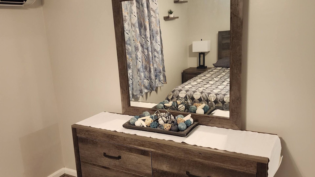 Linglestown Apartment | Recently updated contemporary getaway. Near Hershey w/ shopping & concerts...