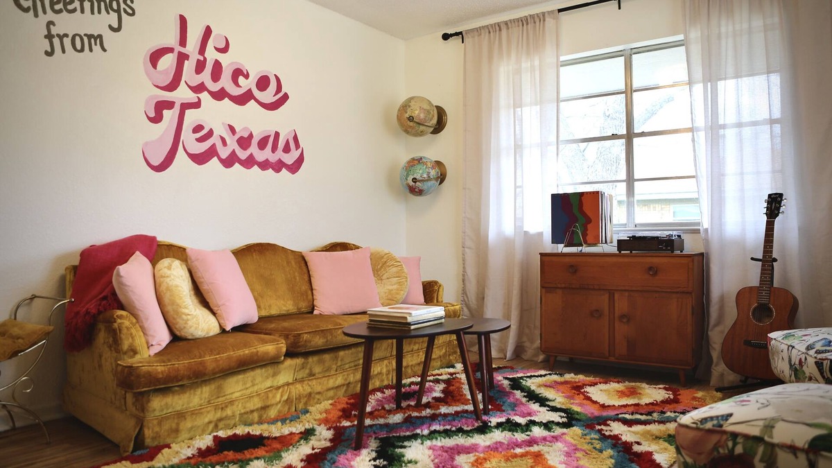 Hico House | Recently updated home a few minutes from historic downtown Hico!