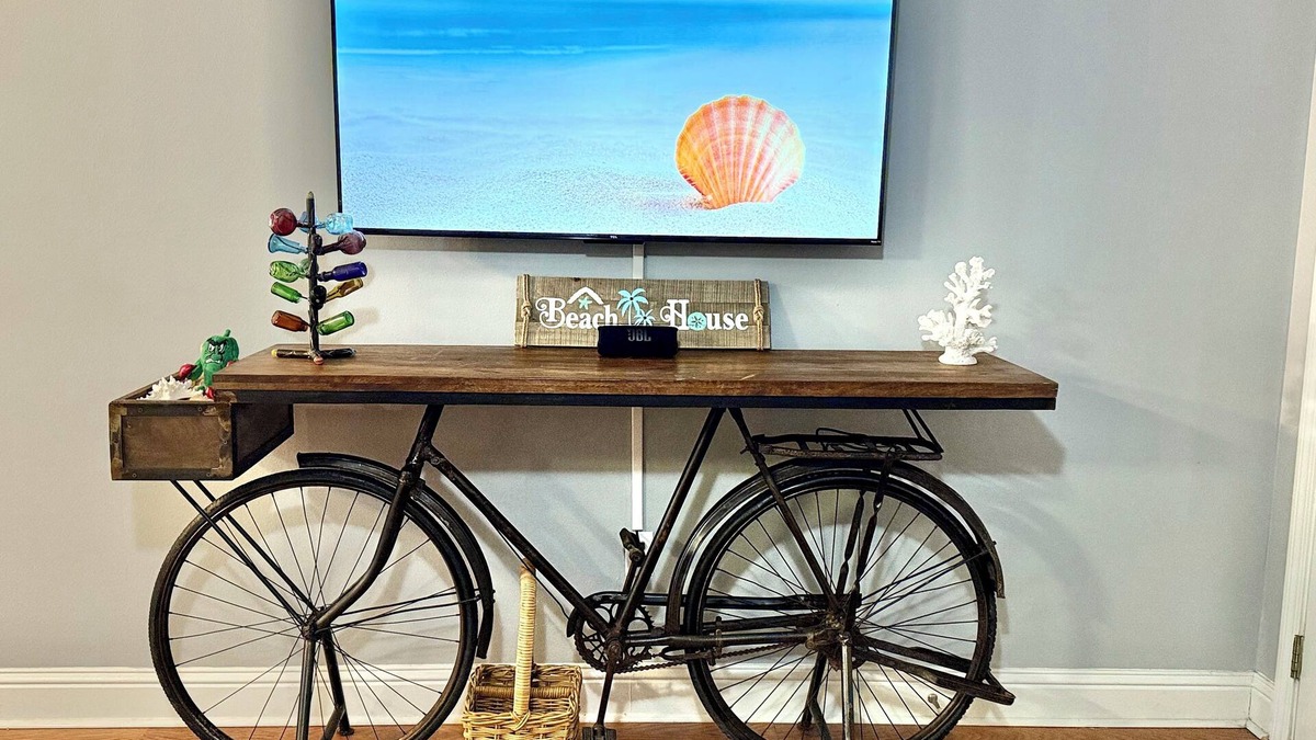 Biloxi Condo | Recently Updated Trendy Biloxi Beach Condo