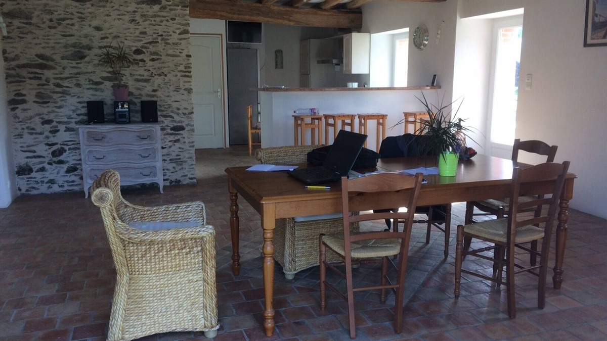 Valanjou House | Reception room for 50 people + Longère