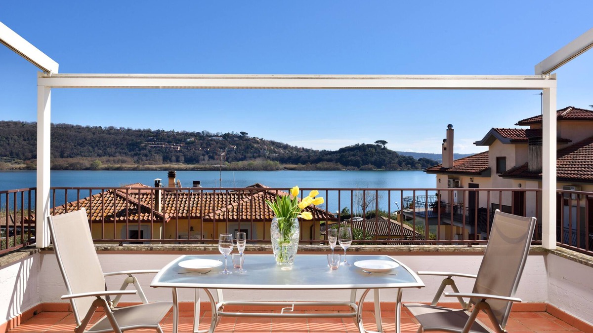 Lake Bracciano House | Recostano