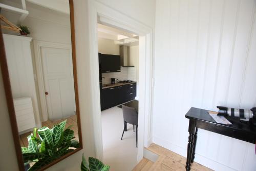 Sint Nicolaasga Apartment | Recreatieappartement BoerdeRijlst - De Kamer