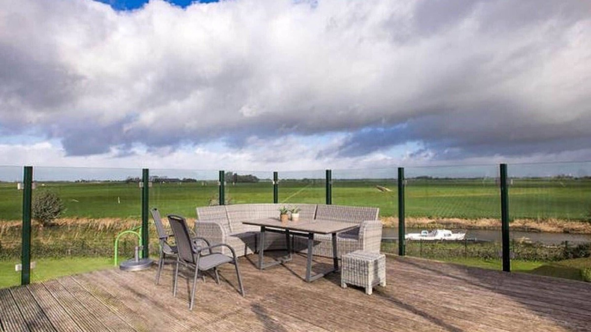 Lollum Other | Recreational farm located in a beautiful area of Friesland