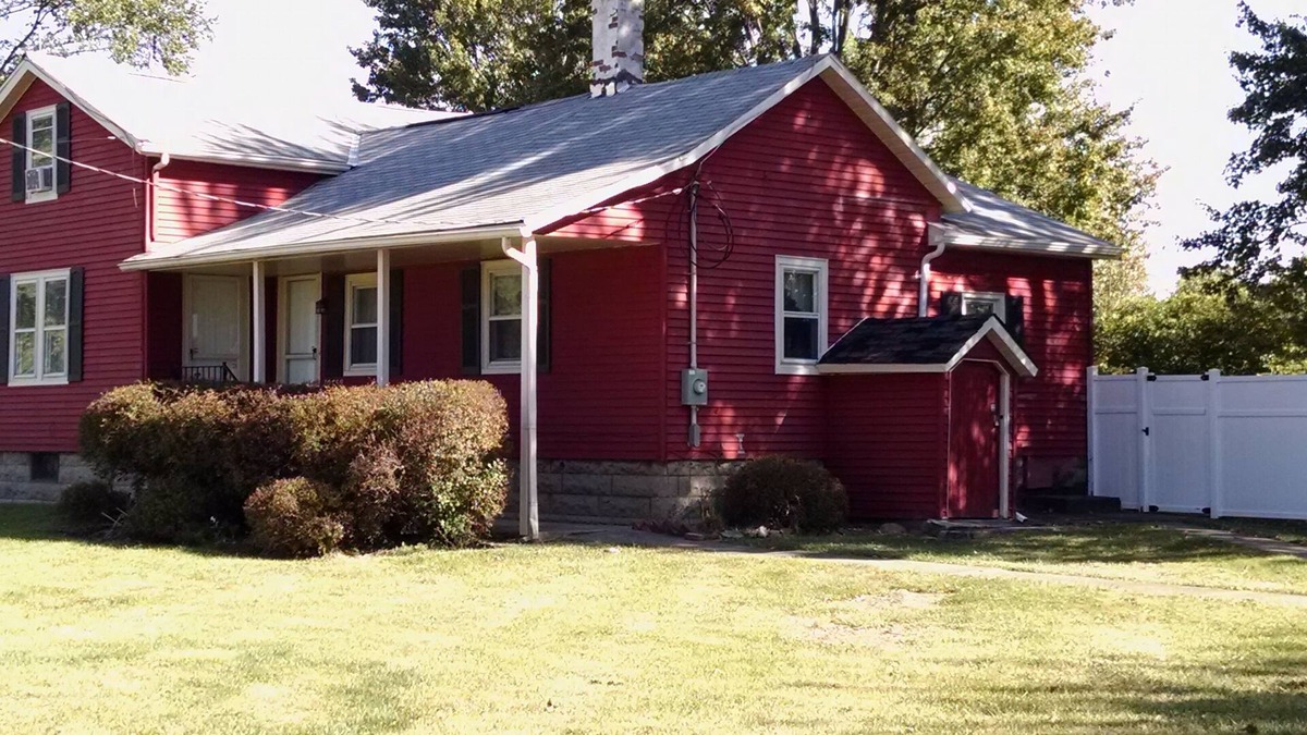 Elyria House | Red Barn Dairy Farm - a serene stay