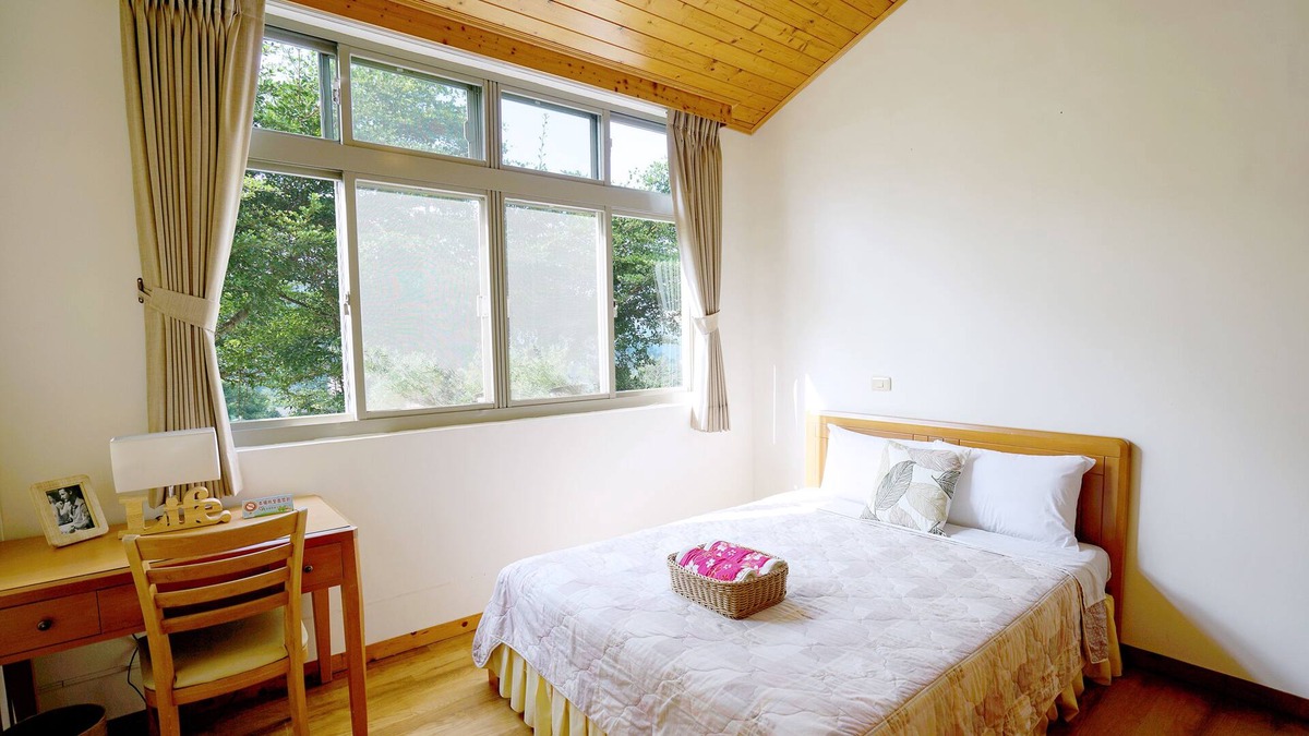 Nanzhuang Bed & Breakfast | Red Brick Villas