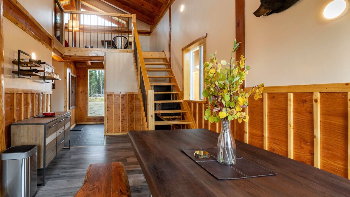 Anahim Lake Resort | Red Cariboo Resort