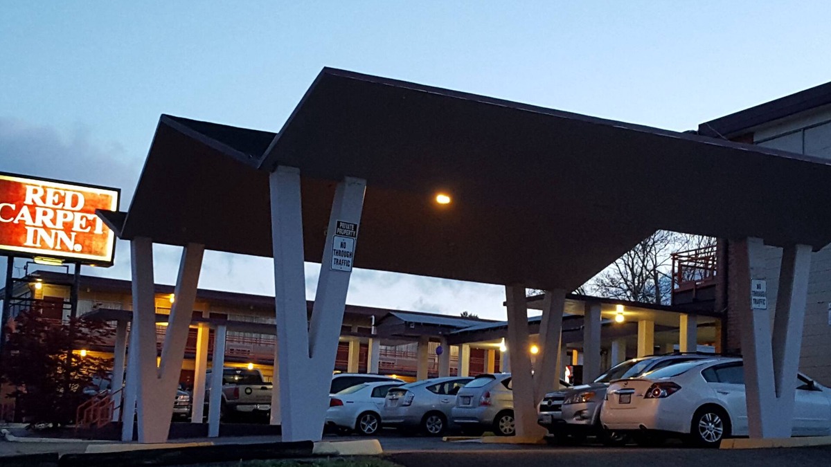 Grissom - Highland Hotel | Red Carpet Inn Blacksburg