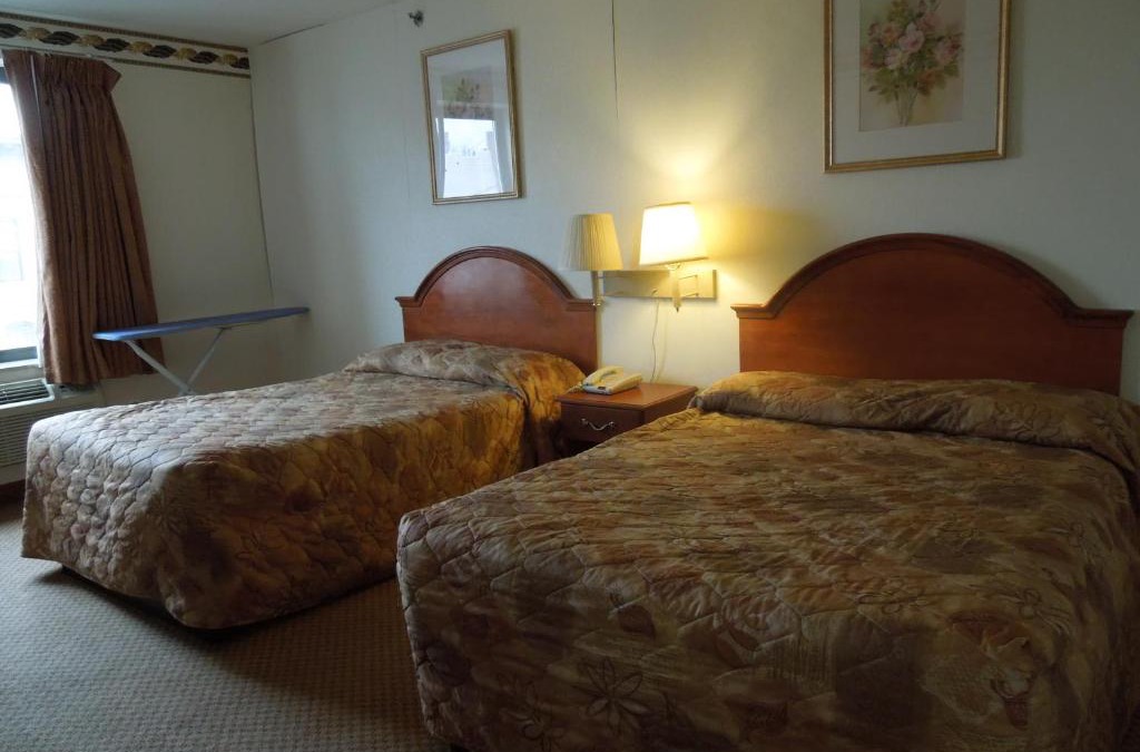 Bushwick Hotel | Red Carpet Inn Brooklyn