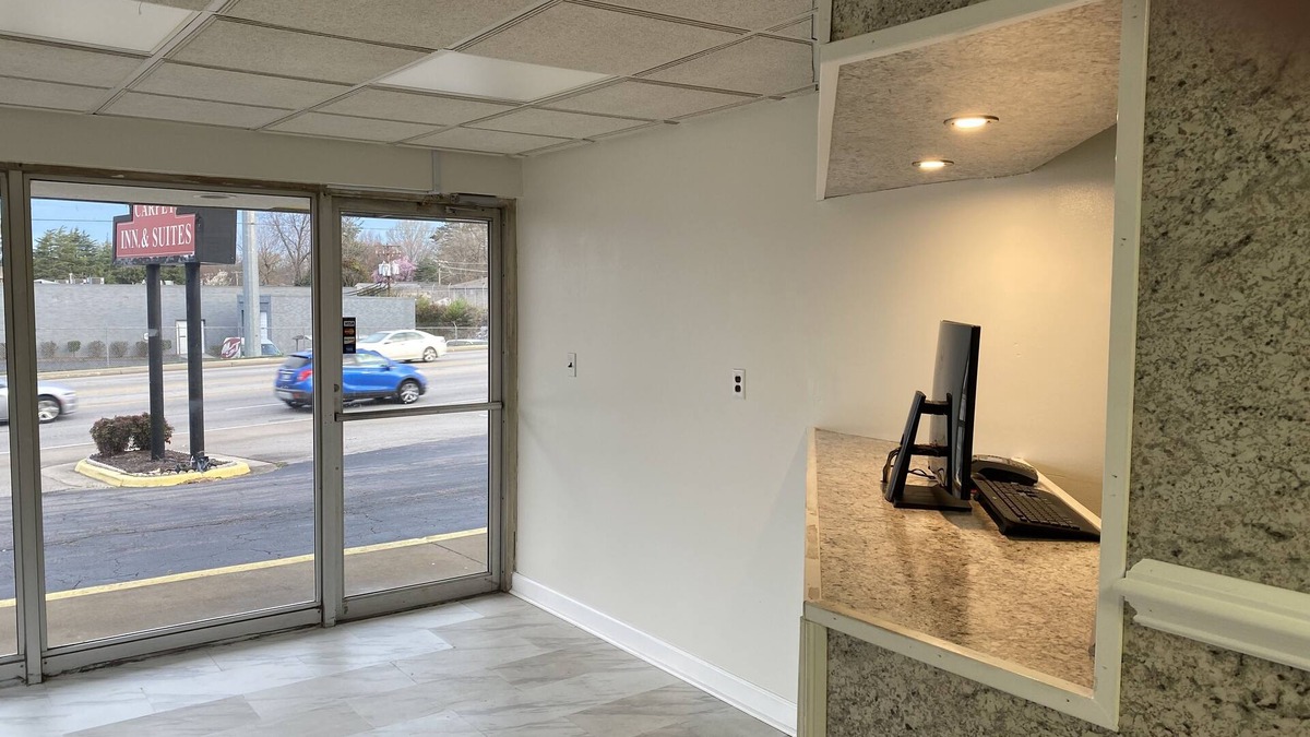 Danville Hotel | Red Carpet Inn & Suites