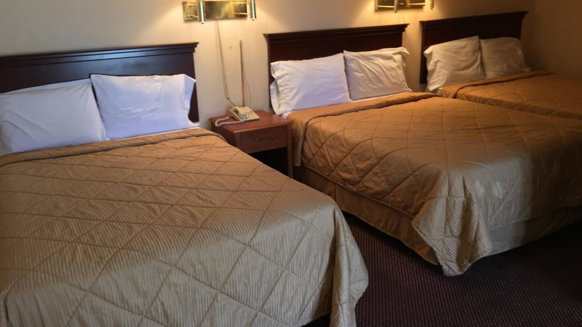 Gettysburg Hotel | Red Carpet Inn