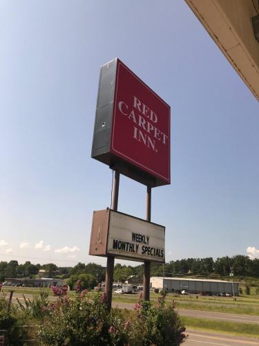 Hot Springs Hotel | Red Carpet Inn