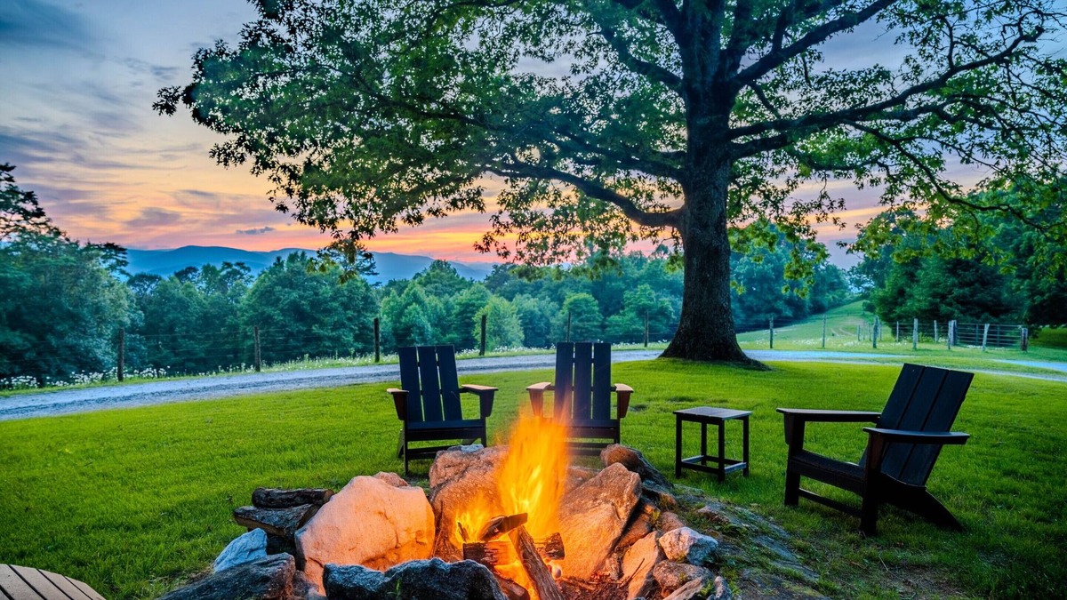 Scaly Mountain Cabin | Red Cedar Cabin | Mt view | Fireplace | Hot tub