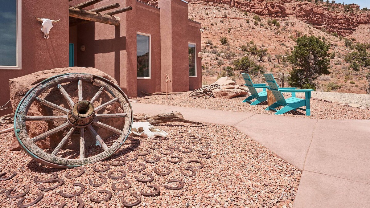 Kanab House | Red cliffs retreat on 4.5 acres