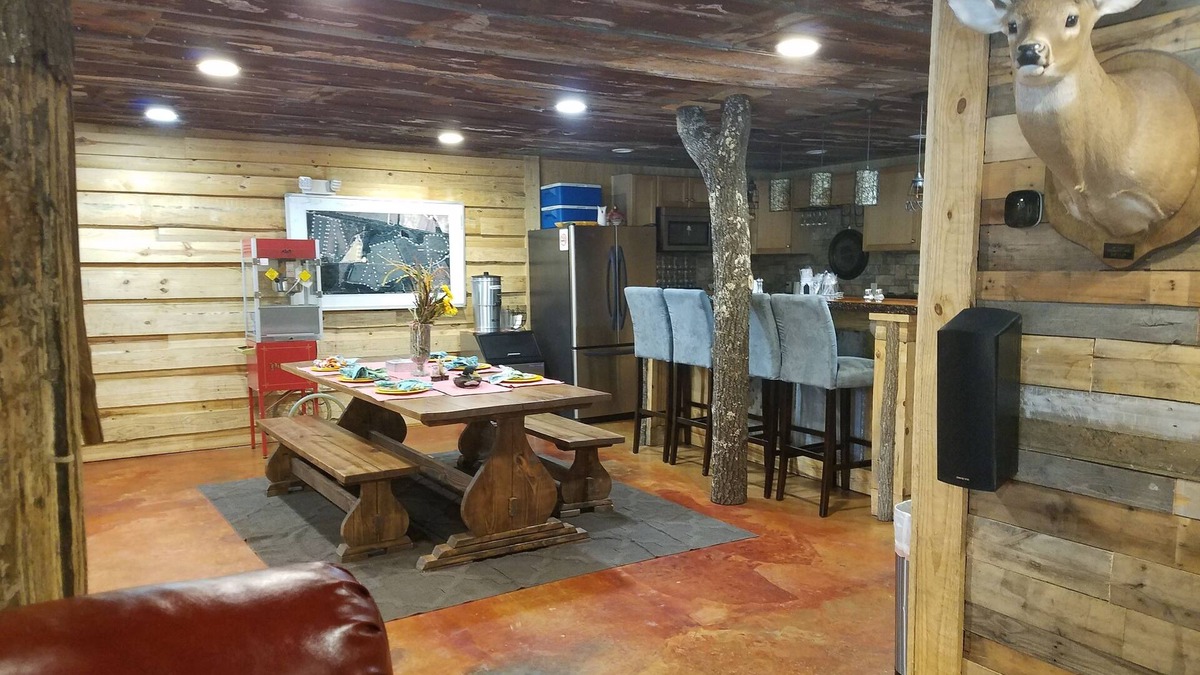 Statesboro House | Red Fern Lodge Room 5