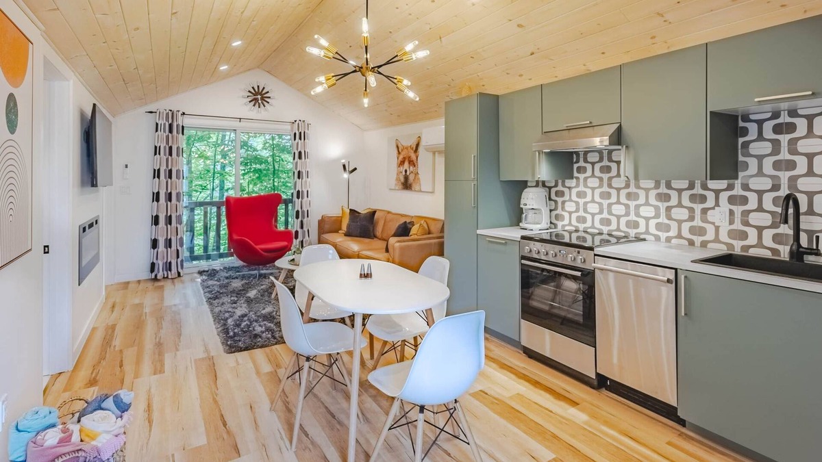 Sharbot Lake Ski Chalet | Red Fox - 2 Bedroom Vibrant Cottage