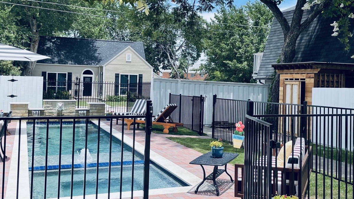 McKinney Bed & Breakfast | Red Gate Inn