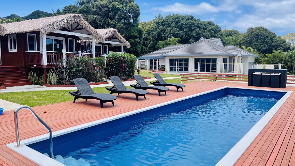Rarotonga House | Red Hibiscus Luxury Home