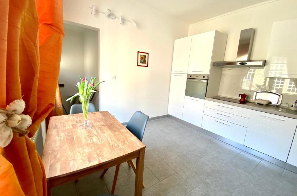 Chieri Apartment | Red House