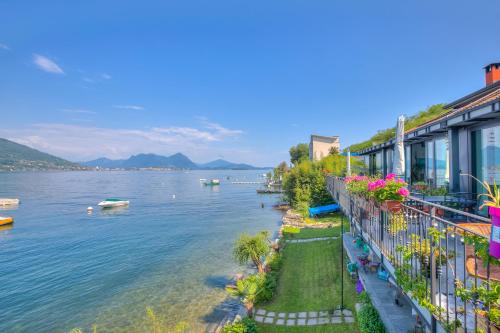 Villa Apartment | Red House Terrace Private Beach - Happy Rentals