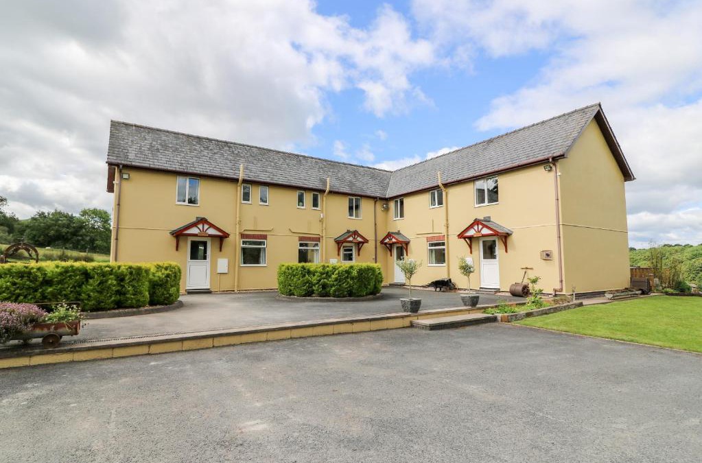 Disserth and Trecoed House | Red Kite Cottage