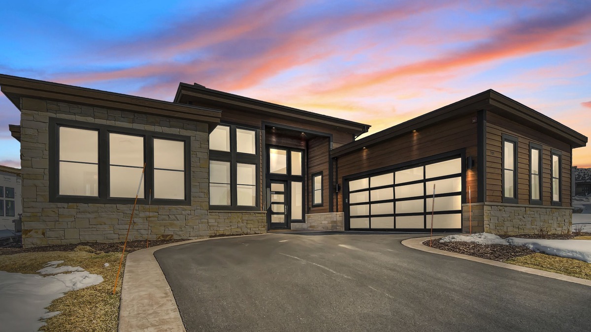 Heber House | Red Ledges Luxury Retreat, 90 Day Min Stay, Golf Privileges, DV Ski Shuttle