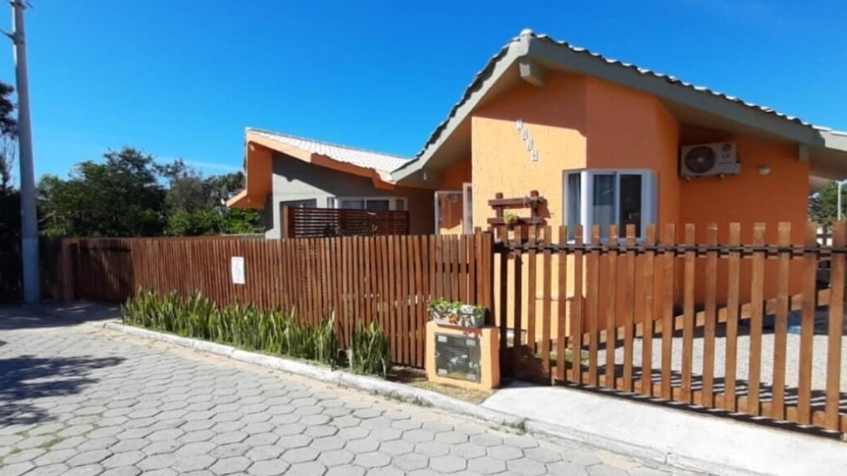 Rio Vermelho Sul House | RED MOON BUNGALOW