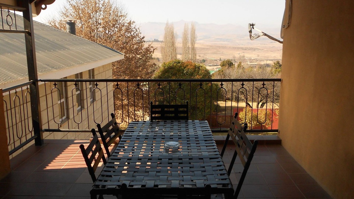 Clarens House | Red Mountain House