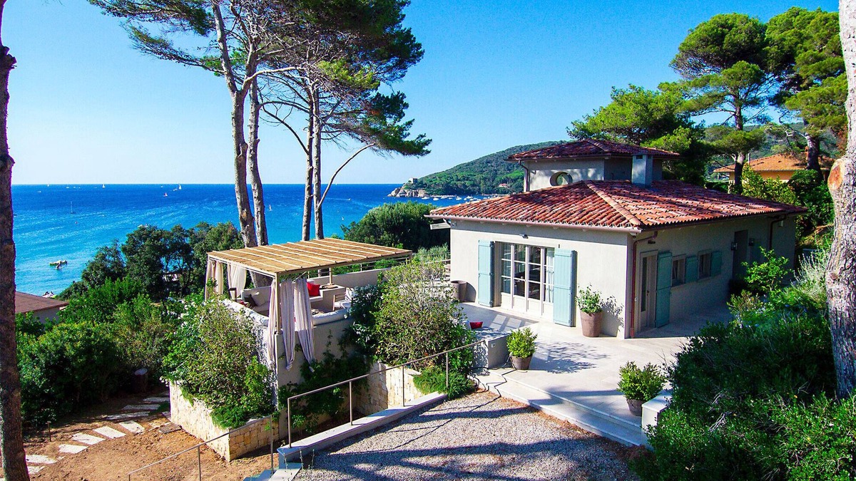 Procchio Villa | Red Mullet House