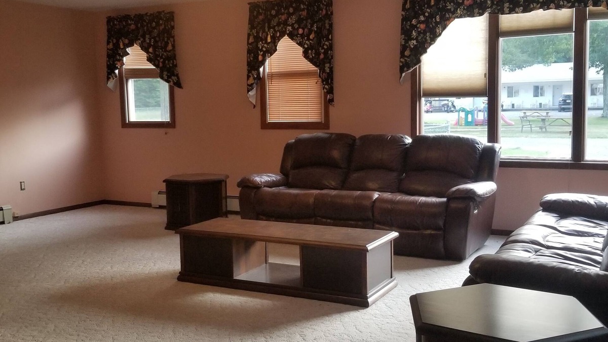 Catskill Hotel | Red Ranch Motel