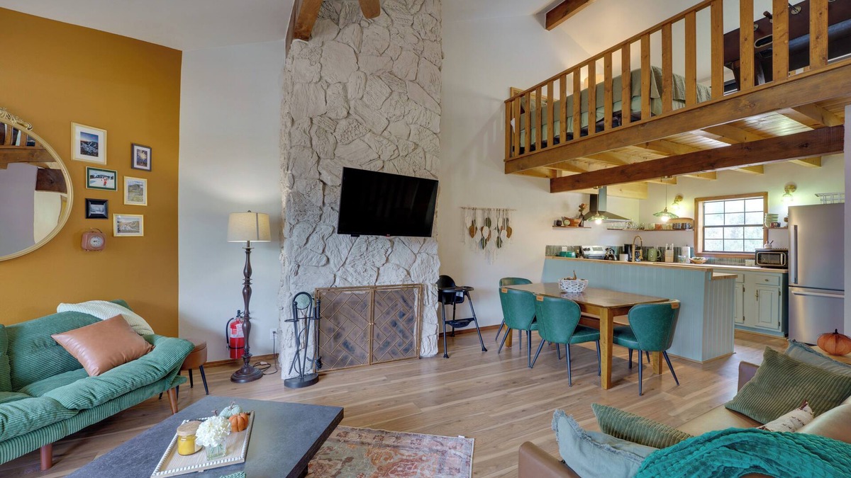 Red River House | Red River Home w/Ski Slope, Mtn & River Views!