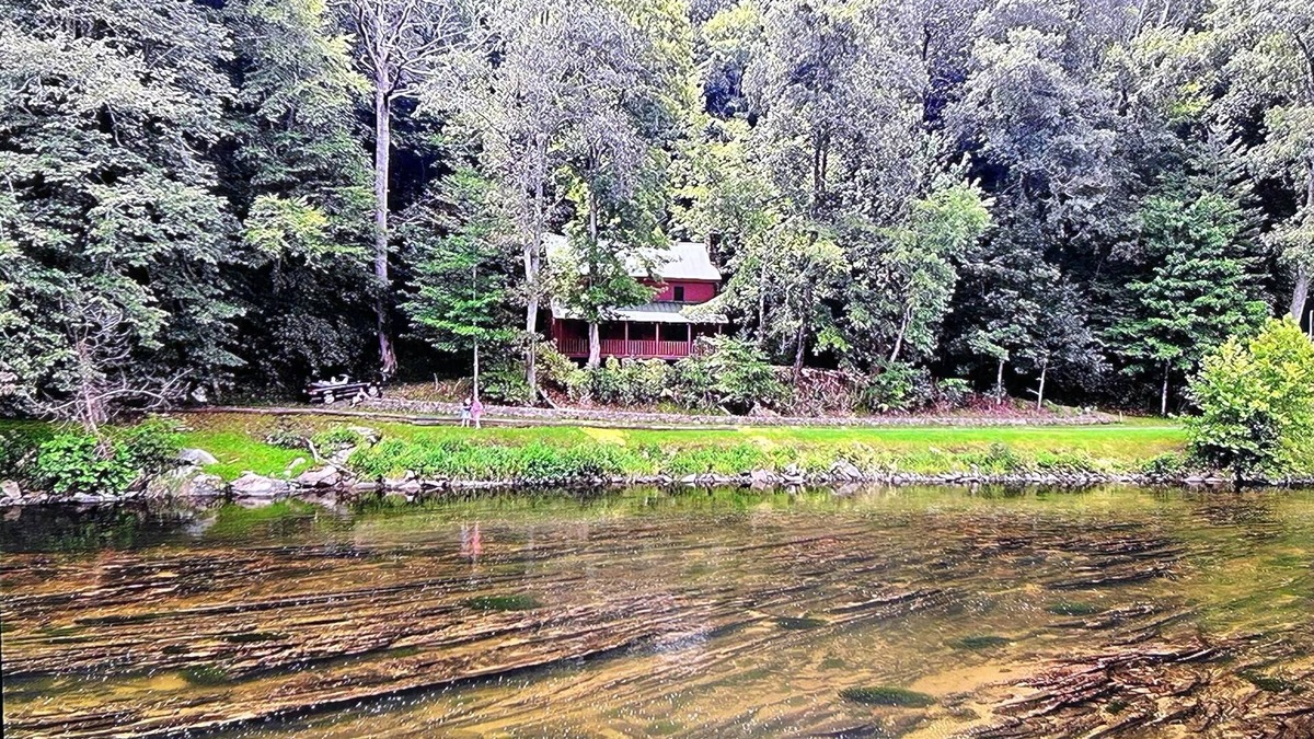 Sparta Cabin | Red River House on the New River.