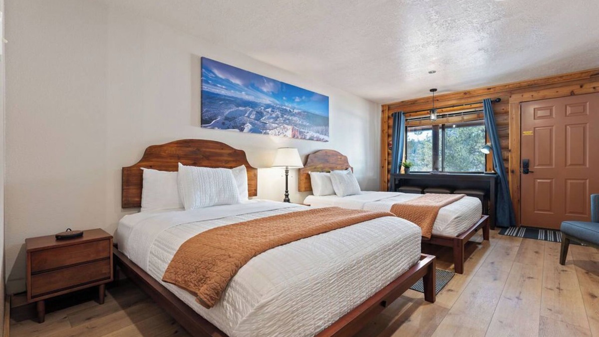 Duck Creek Village Hotel | Red Rock Escape Double Queen Zion & Bryce