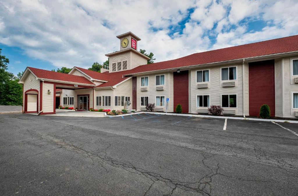 Clifton Park Hotel | Red Roof Inn Clifton Park