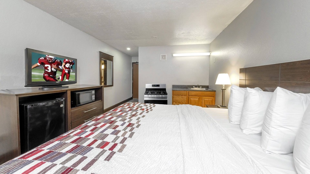 Culpeper Hotel | Red Roof Inn Culpeper