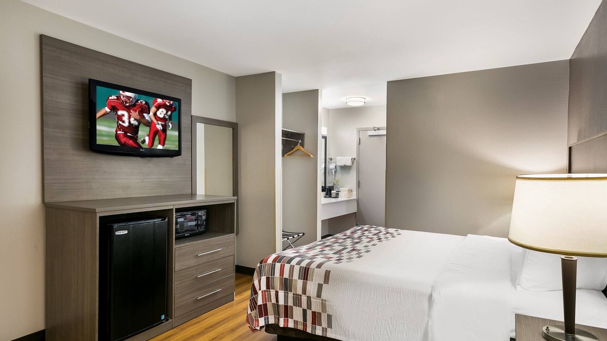 Reamstown Hotel | Red Roof Inn Denver
