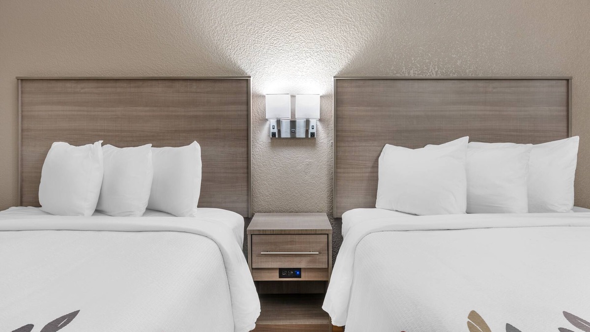 Cloverdale Hotel | Red Roof Inn Greencastle South – Cloverdale