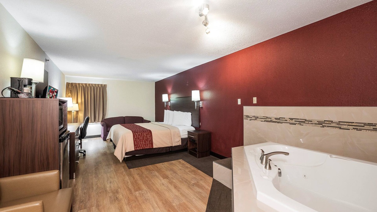 Witmer Hotel | Red Roof Inn Lancaster