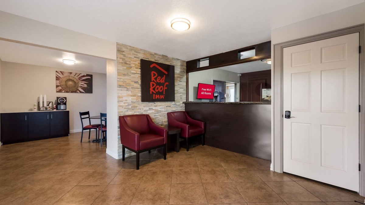 Madisonville Hotel | Red Roof Inn Madisonville