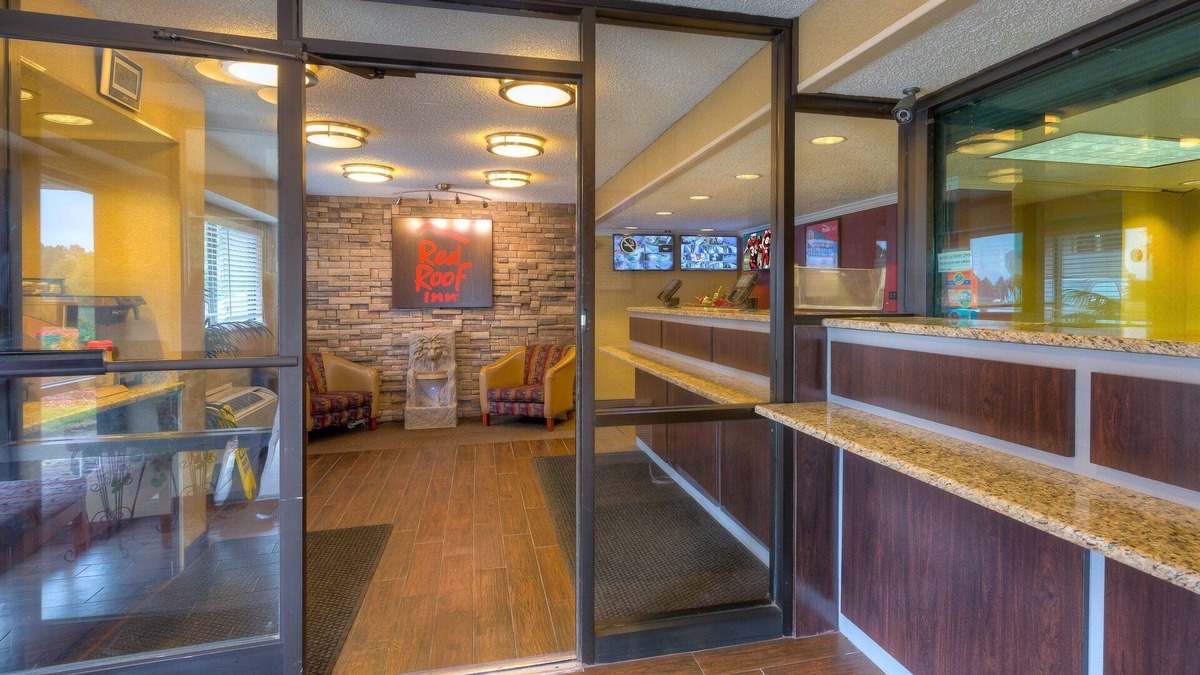 Ellendale Hotel | Red Roof Inn Memphis East