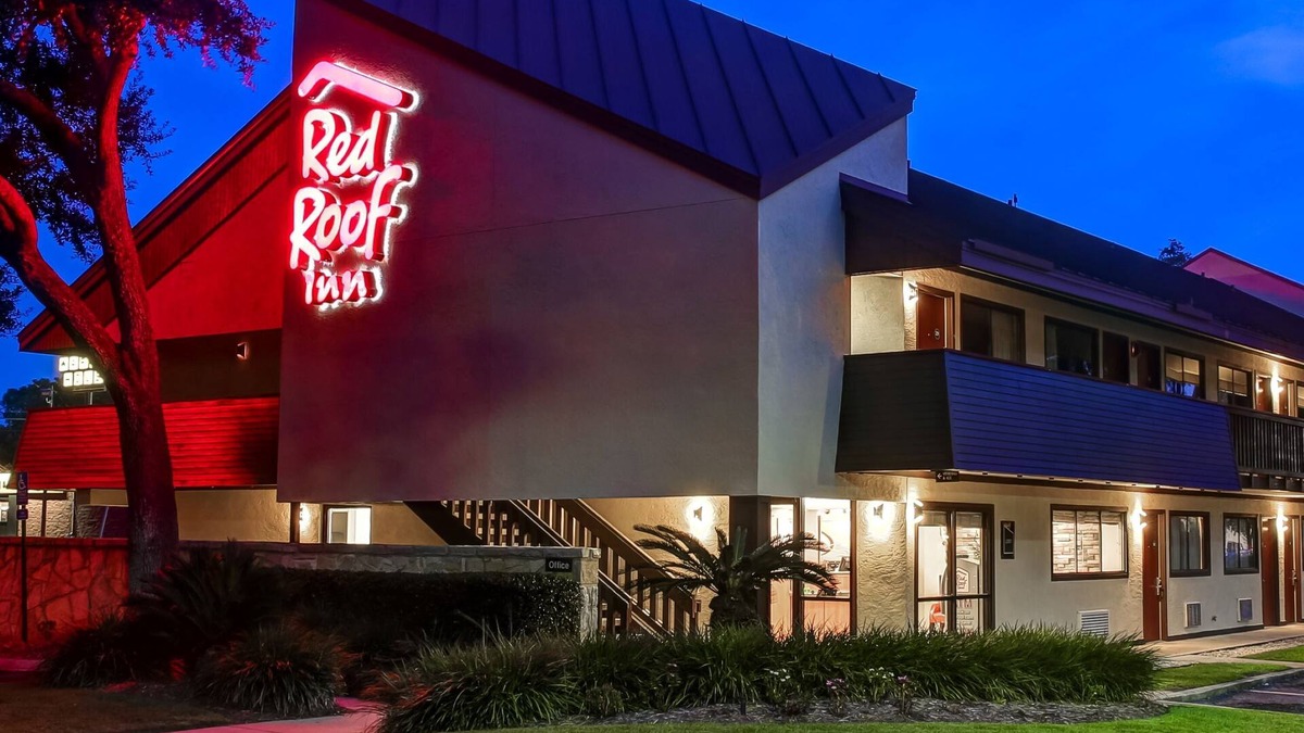 Ferry Pass Hotel | Red Roof Inn Pensacola – I-10 at Davis Highway