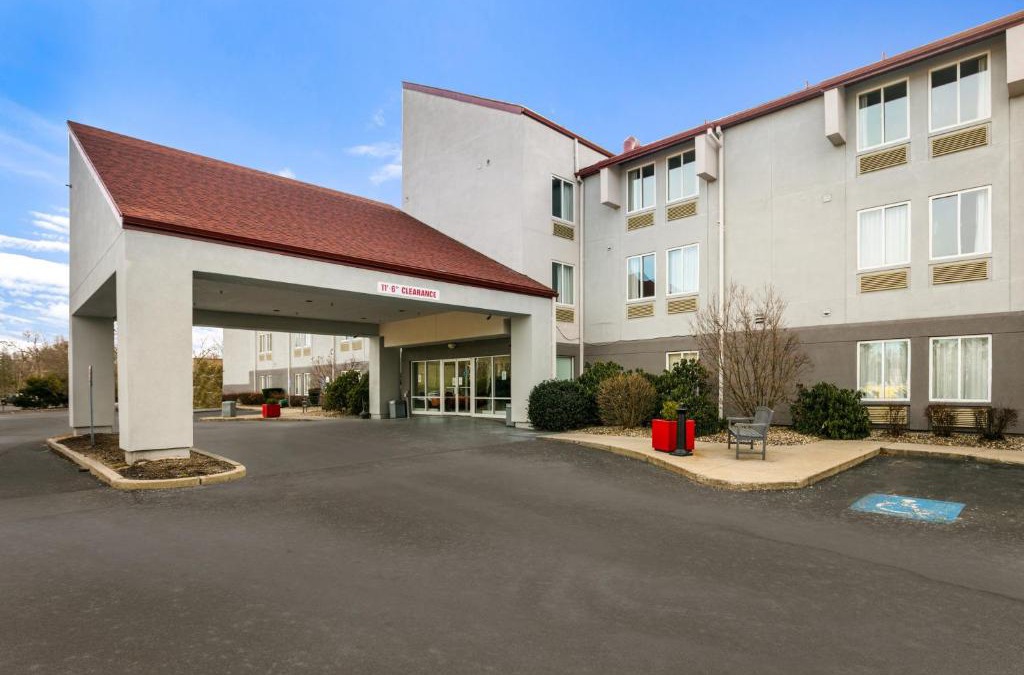 Saugus Hotel | Red Roof Inn PLUS+ Boston - Logan
