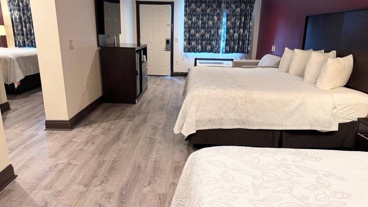 Hammond Hotel | Red Roof Inn PLUS+ Hammond