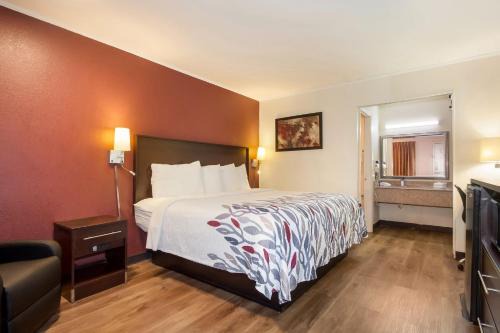 Santee Hotel | Red Roof Inn Santee