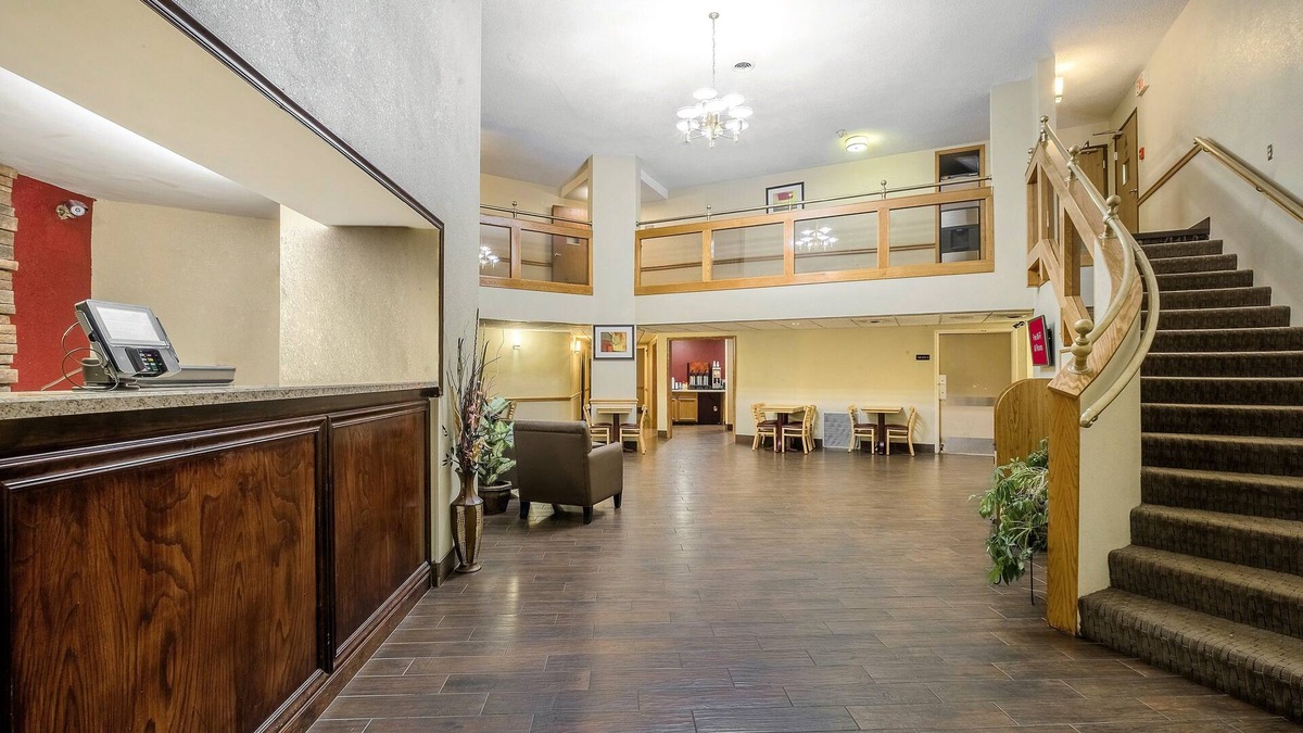 Hermitage Hotel | Red Roof Inn & Suites Hermitage