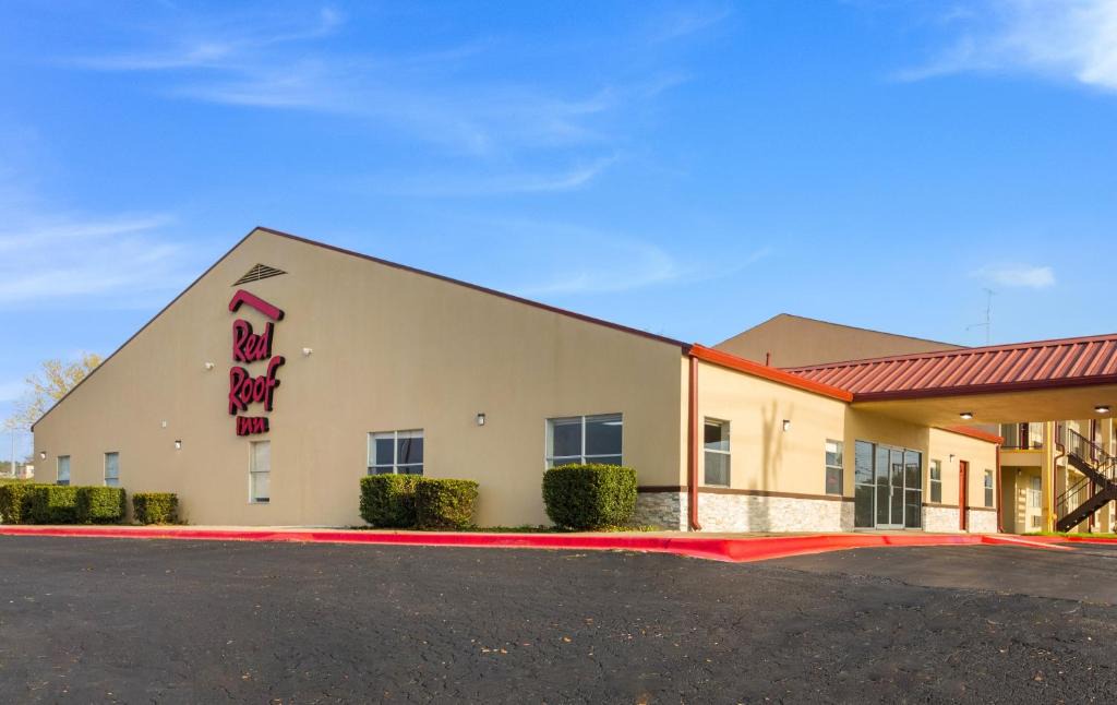 Temple Hotel | Red Roof Inn Temple