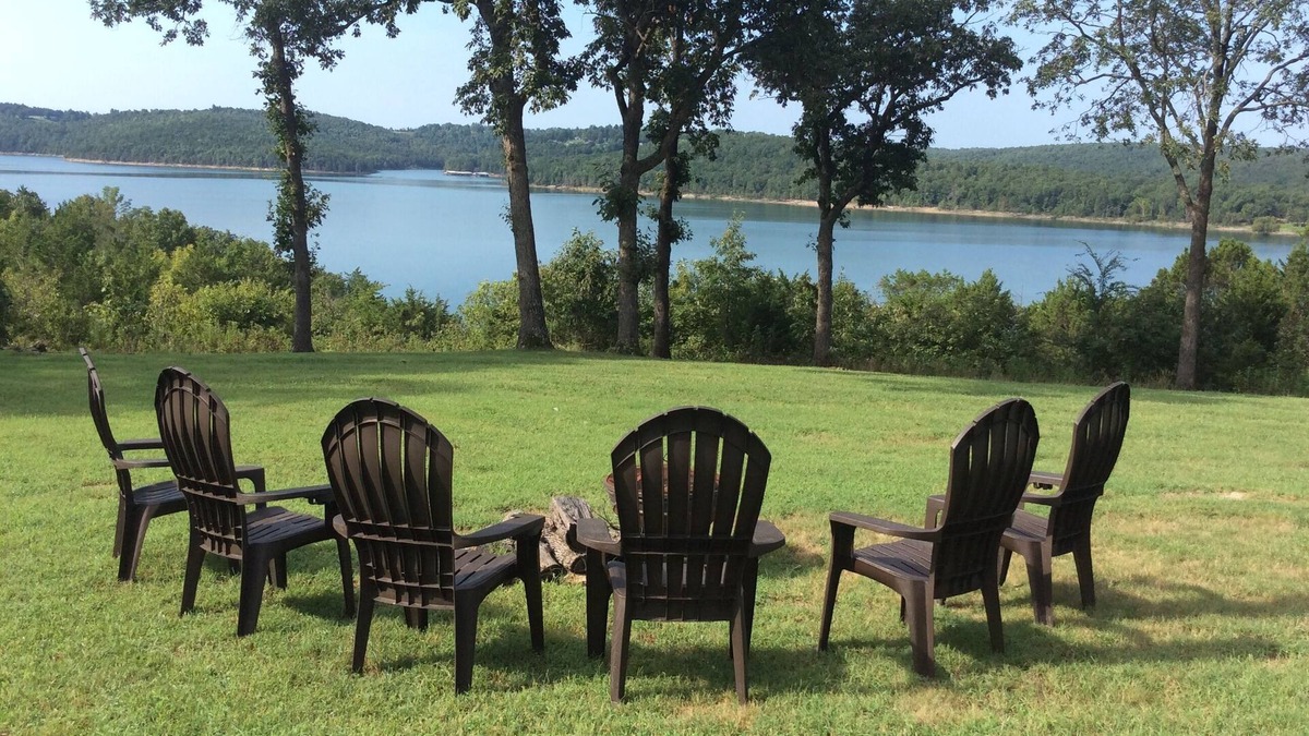 Gamaliel House | Red Roof Lake House-Breathtaking View!
