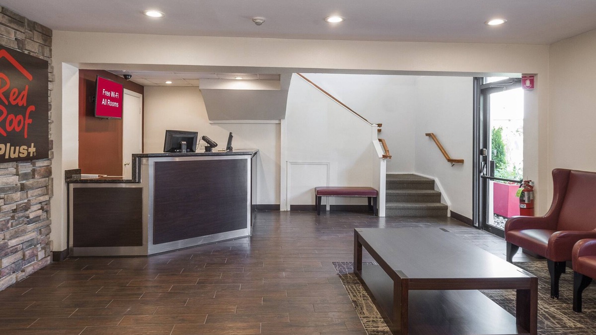 Spackenkill Hotel | Red Roof PLUS+ Poughkeepsie