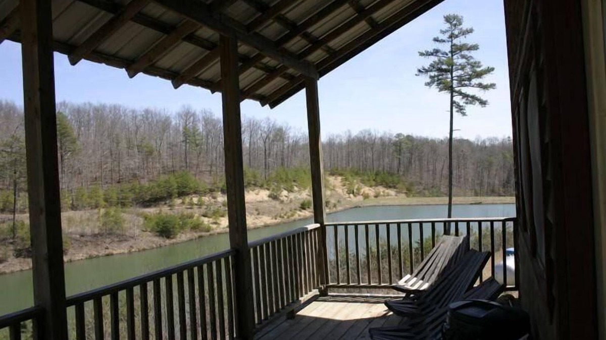 Heidelberg Cabin | Red Roof - Two story cabin Red Roof Cabin Lakefront