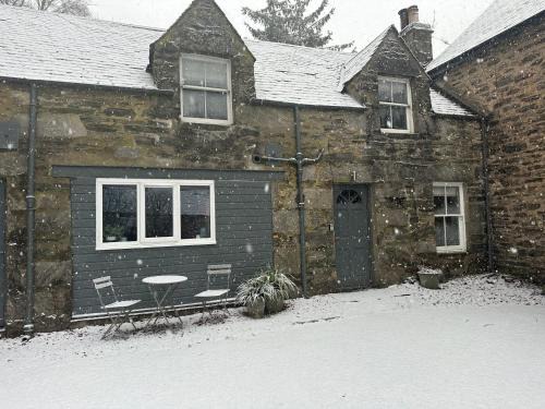 Strathtay Apartment | Red Squirrel Cottage